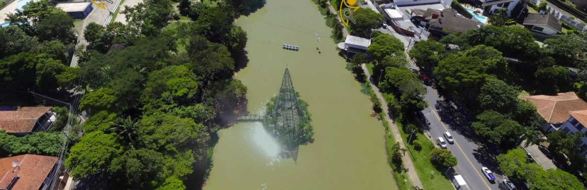 Brilho Natalino à Beira do Lago do Major em Atibaia