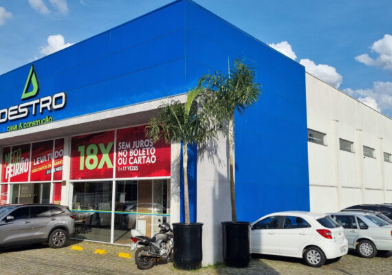 Pisos e porcelanatos: opções e cuidados para sua construção