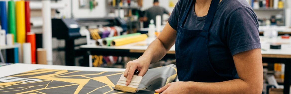 Como escolher entre comunicação visual digital ou tradicional em Atibaia