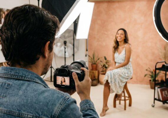 Ideias de poses para book fotográfico feminino