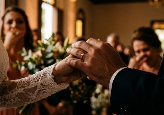 Qual estilo de fotografia combinar com seu casamento